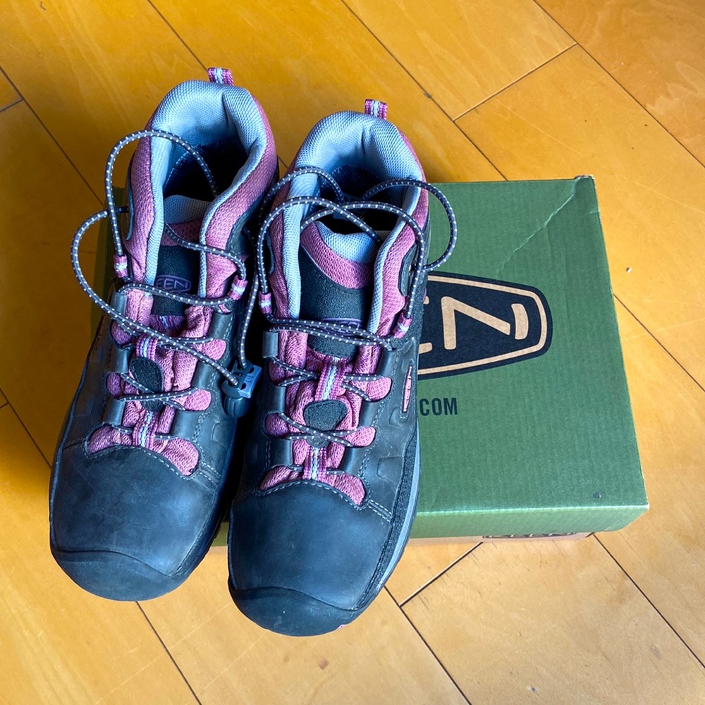 Keen hiking boots